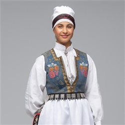 Kvinnebunad Nordmøre rosa blå kalemank